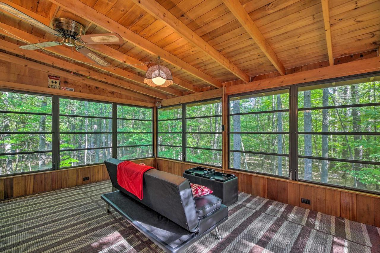 Cozy Adirondacks Cabin Walk To Lake Eaton! Jay Екстериор снимка