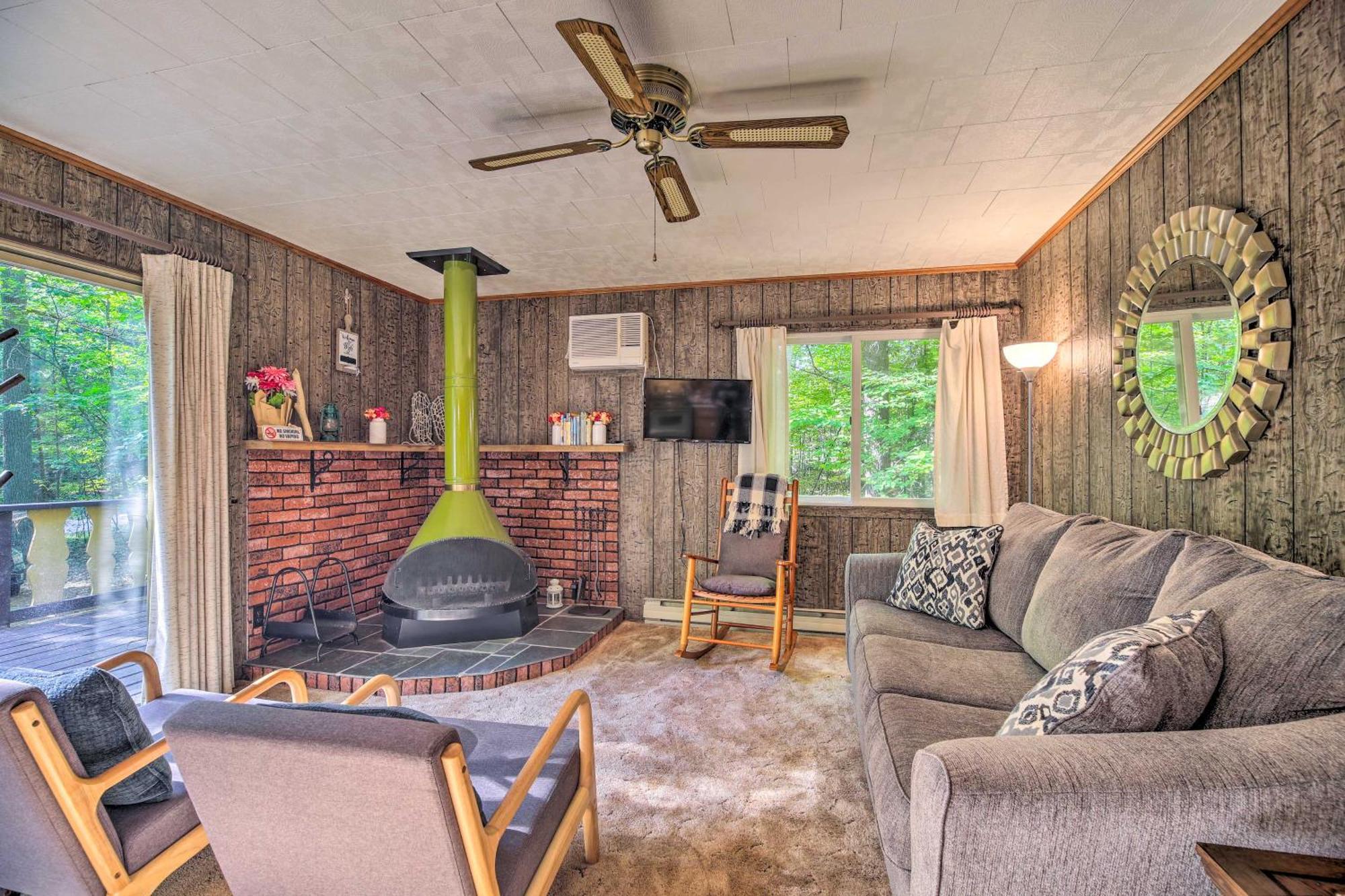Cozy Adirondacks Cabin Walk To Lake Eaton! Jay Екстериор снимка