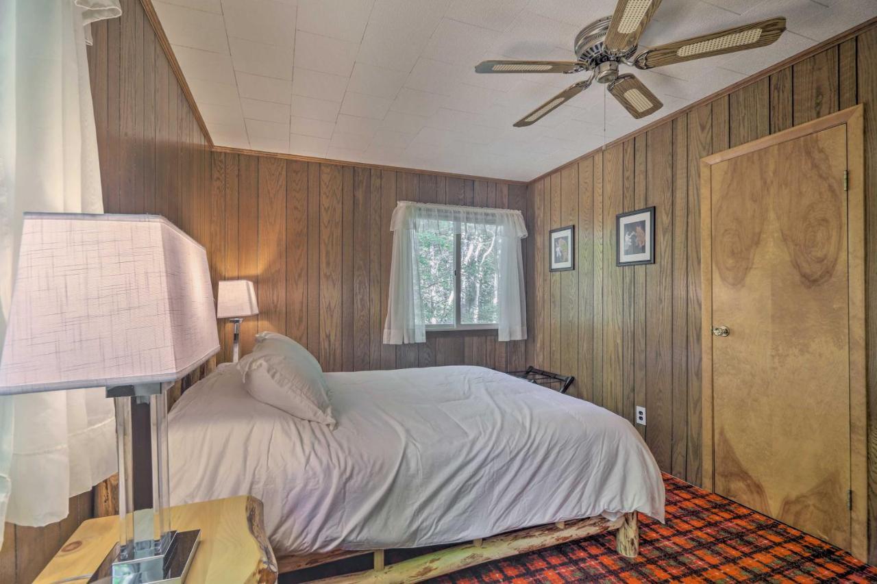 Cozy Adirondacks Cabin Walk To Lake Eaton! Jay Екстериор снимка
